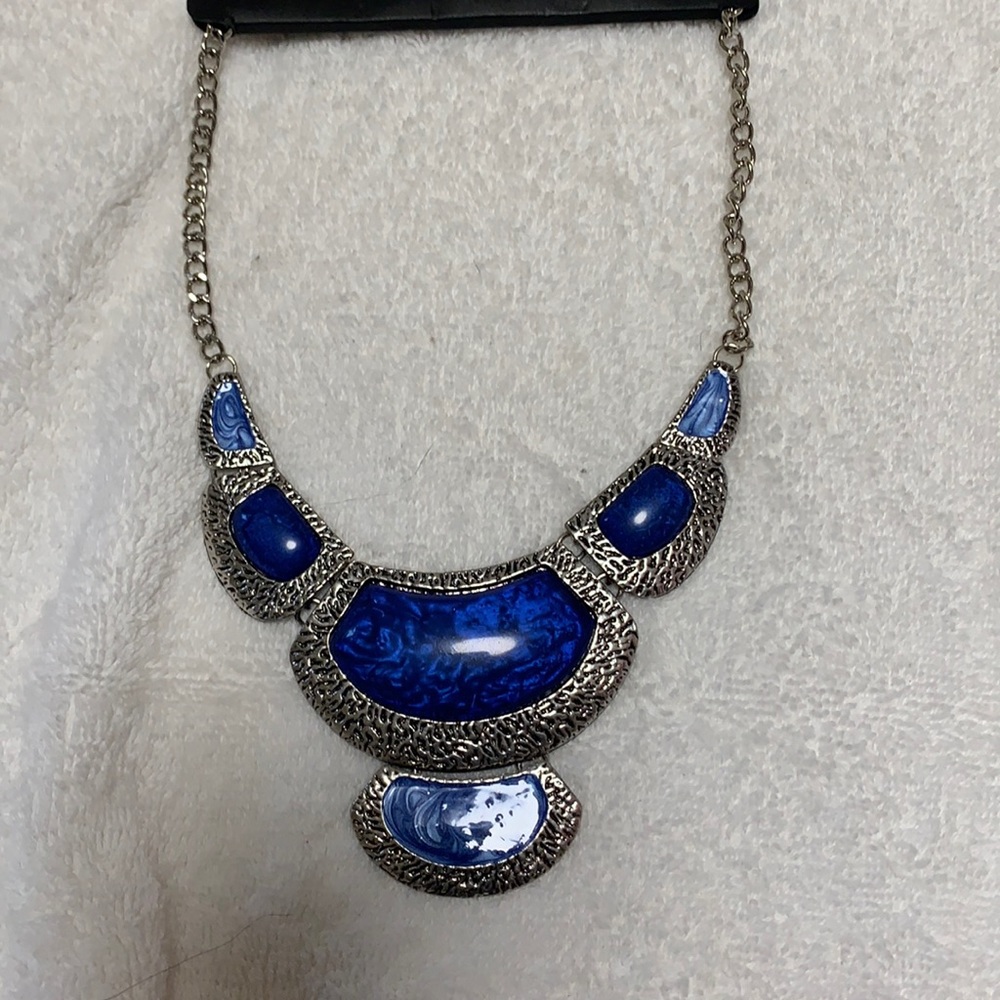 BLuE choker necklace